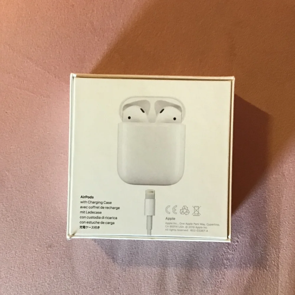Apple AirPods Earbud Headphones White BOX ONLY